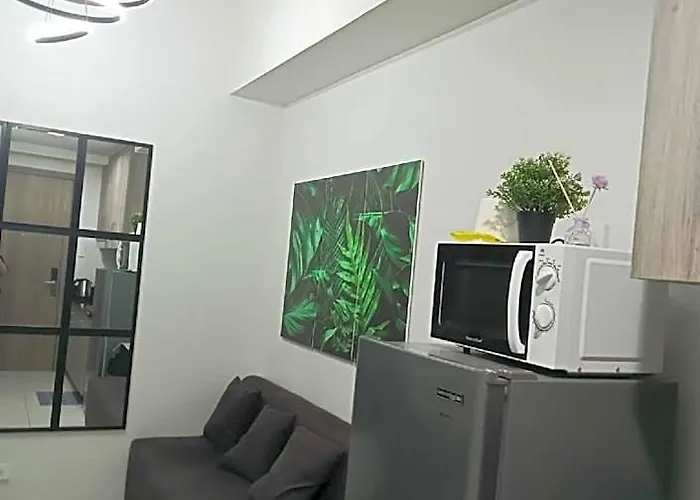 Hotel Cozy Luxurious Place Near Moa Picc Ccp Free Wi-fi