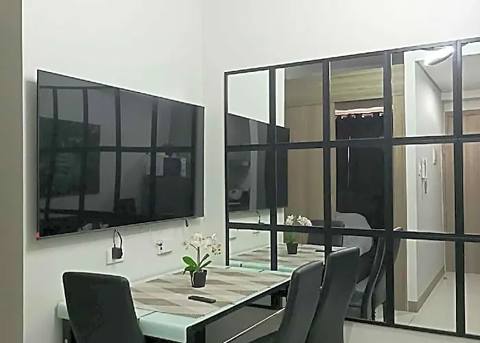 Hotel Cozy Luxurious Place Near Moa Picc Ccp Free Wi-fi 3*