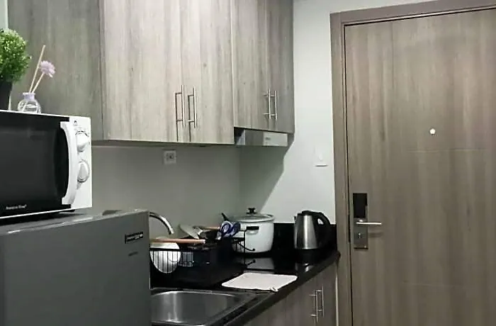 Cozy Luxurious Place Near Moa Picc Ccp Free Wi-fi Manila